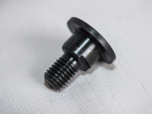 56115800 BLADE BOLT